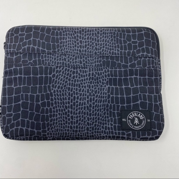 Parkland Design & Manufacturing Pilot Sleeve For iPad Air Viper Black - Picture 3 of 4